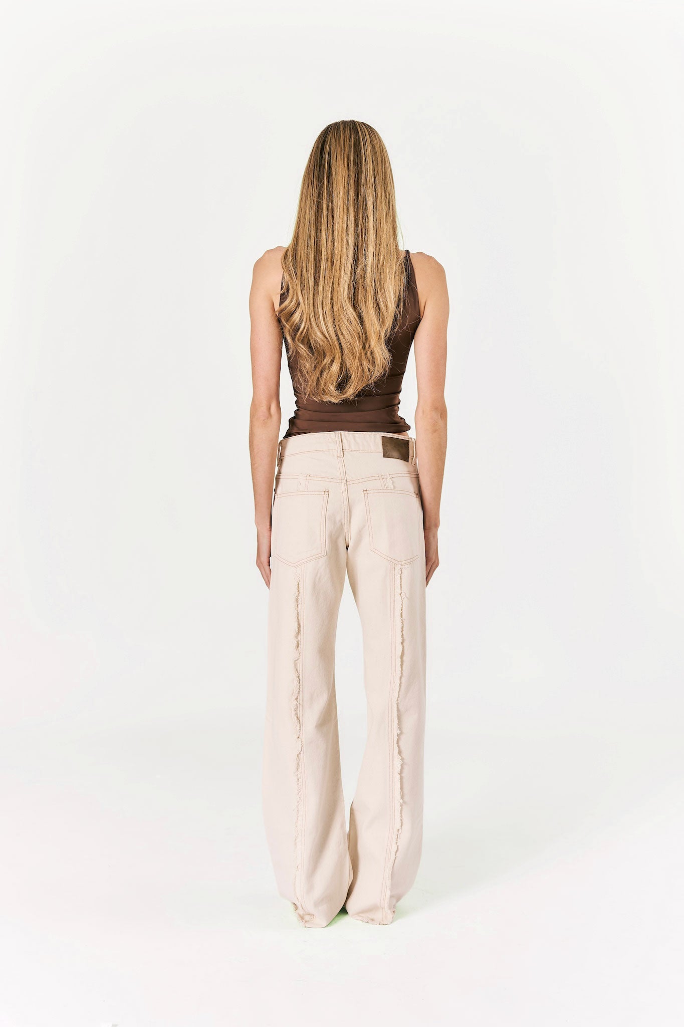 #cor_off white